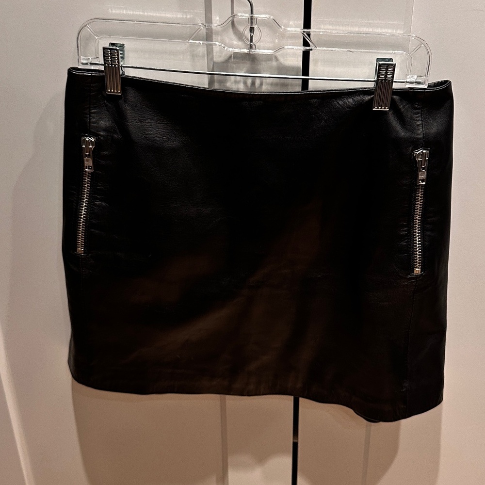 100% Genuine Leather Miniskirt in US size 10